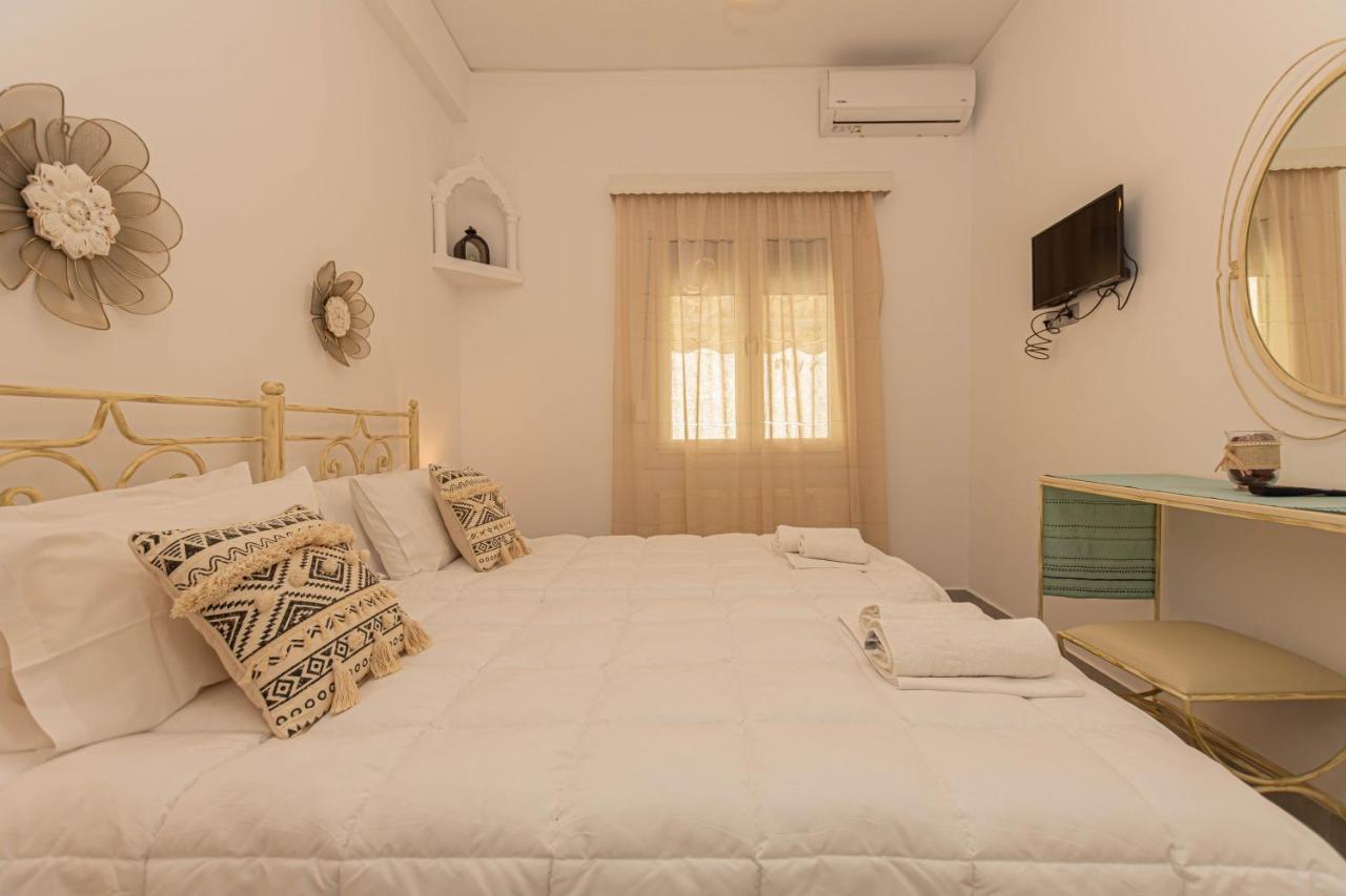 Foivos Apartment Naxos City Екстер'єр фото